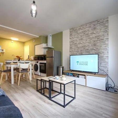 La Balade Nîmoise Center Car Park Ac * Nîmes